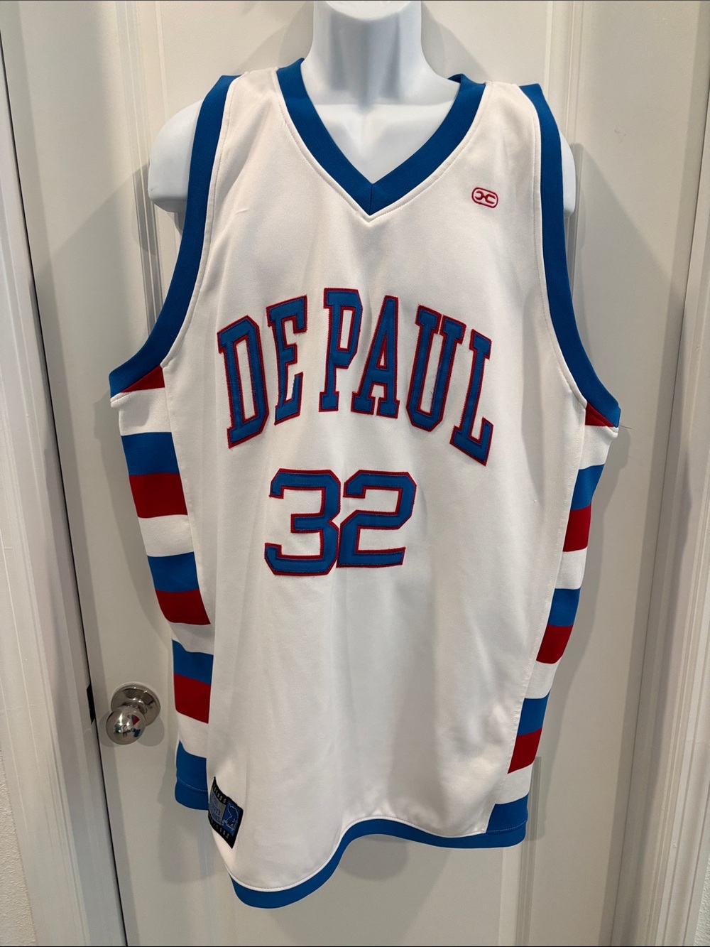 Like New Headgear Classics Terry Cummings DePaul Blue Demons Jersey